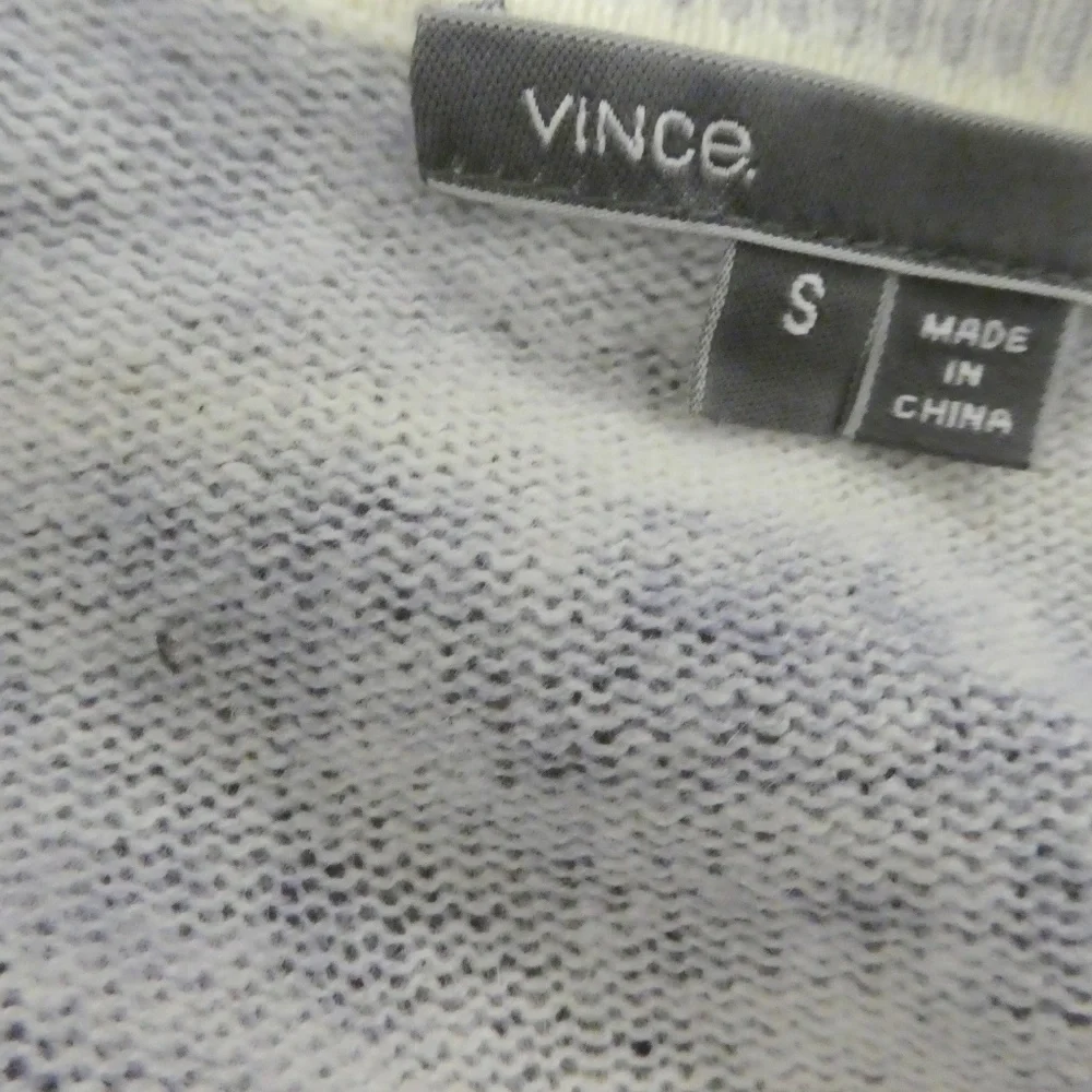 VINCE BLUE STRIPE 100% CASHMERE CREWNECK SWEATER S